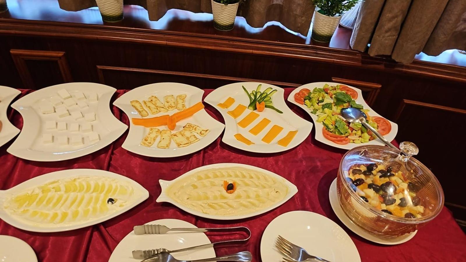 Royal Qatar Hotel ドーハ エクステリア 写真